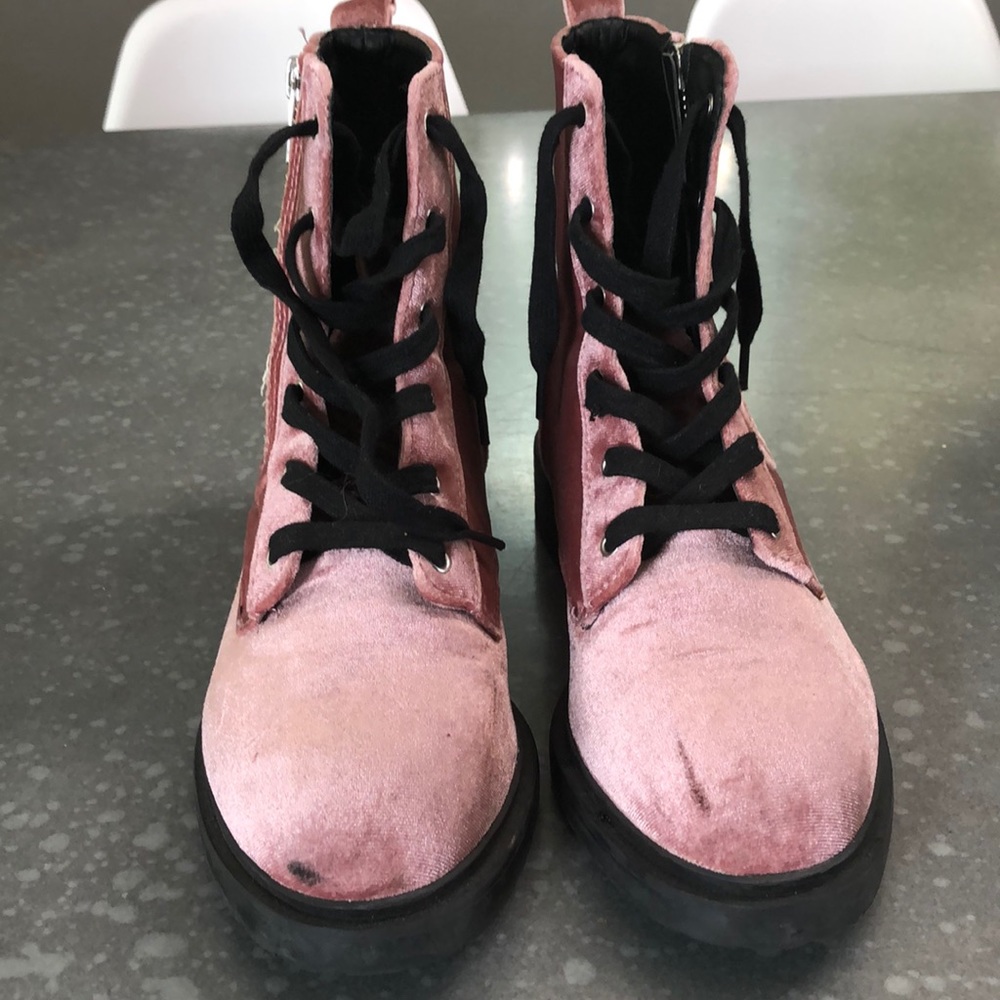 “Metaphor” pink booties